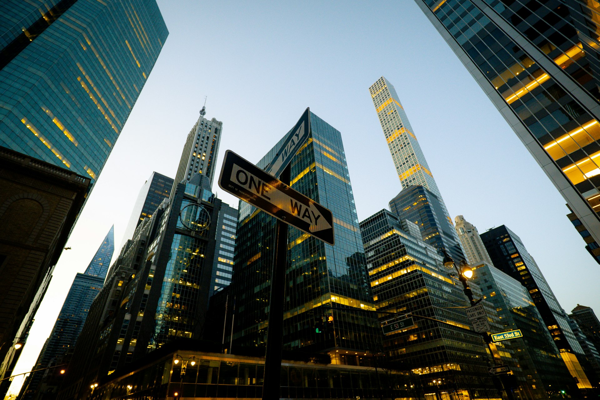 Effective Strategies for Managing Investment Risks in Volatile Economies